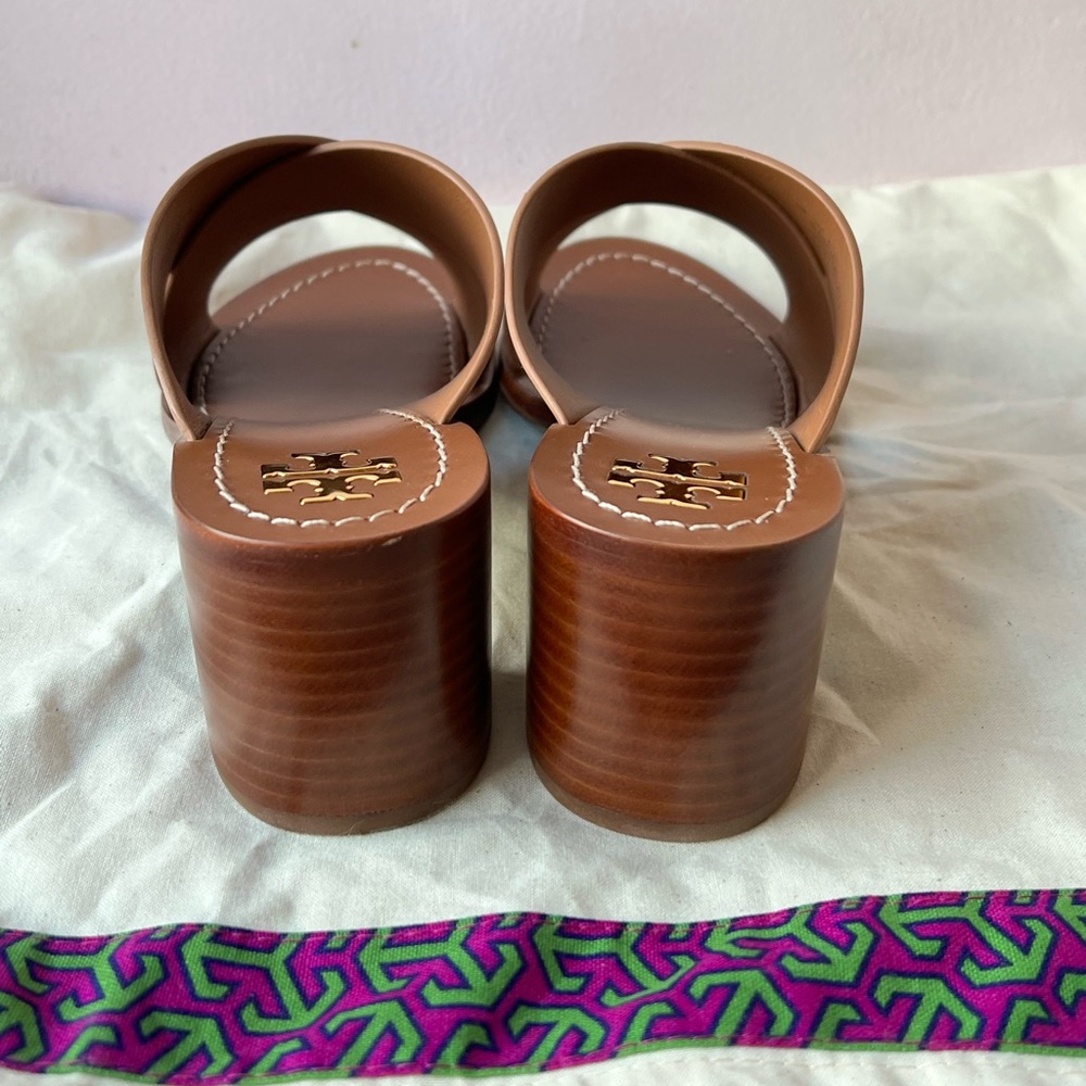 TORY BURCH SILVER METALLIC MONTROSE STACKED BLOCK HEEL SLIDE SANDALS BRAND NEW - Picture 14 of 16